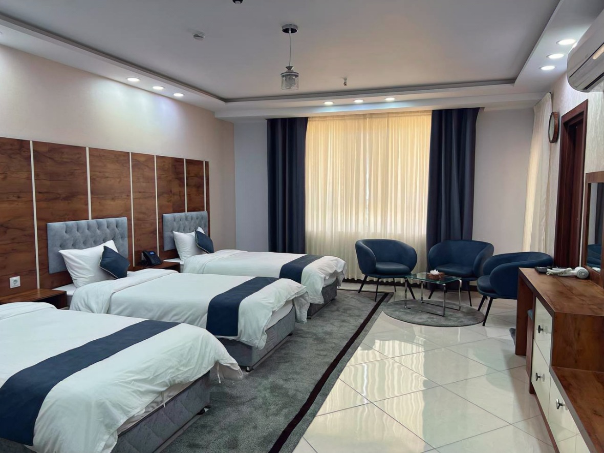 Picsart_23-06-12_13-47-59-751